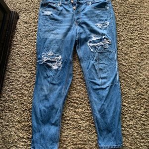 American Eagle Distressed Tomgirl Jeans